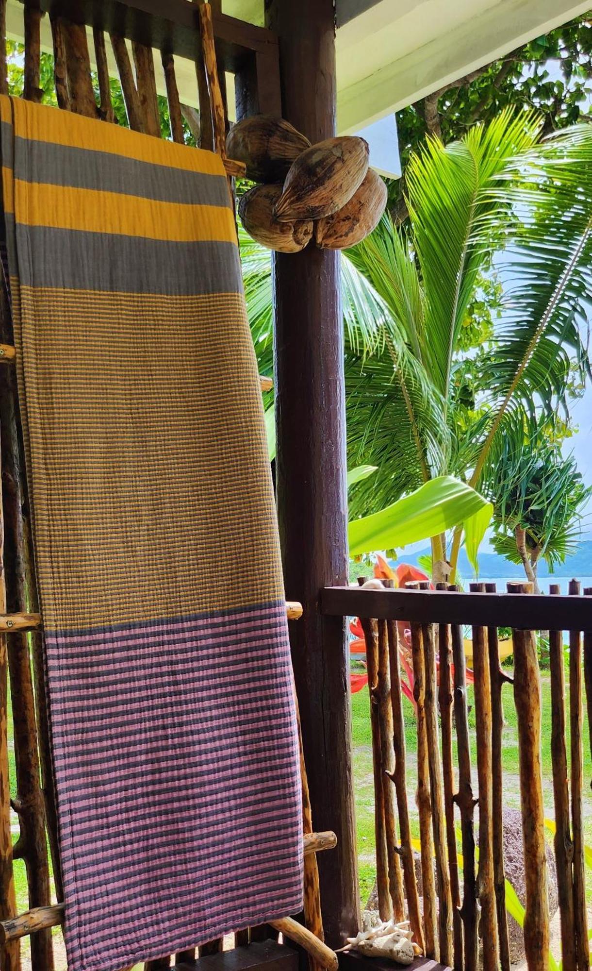 Oarsman'S Bay Lodge Naisisili Экстерьер фото